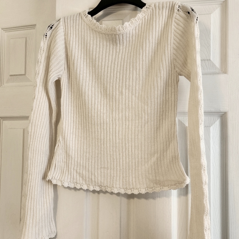 Venus cropped sweater